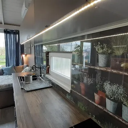 House Kalmia Дом отдыха *