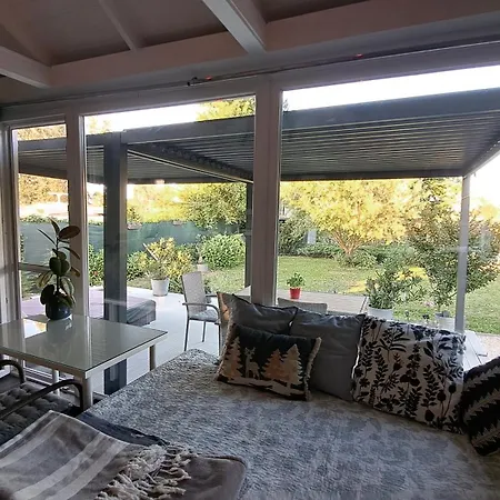 בית נופש House Kalmia *